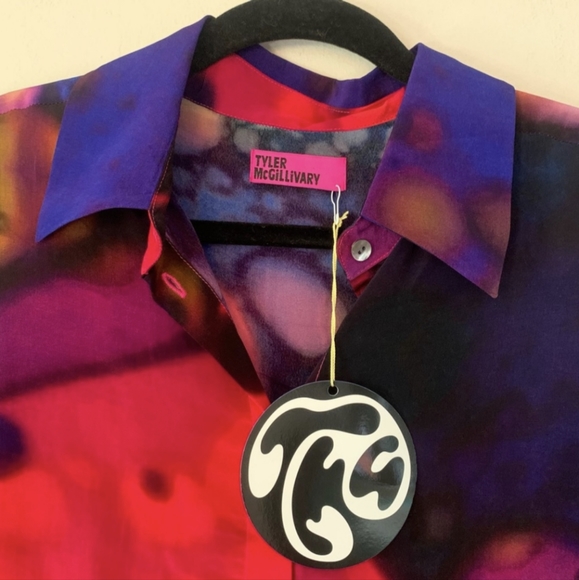 Tyler McGillivary Bubble Print Button Down Collared Top - Picture 3 of 5